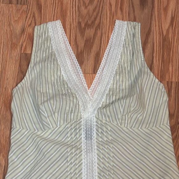 2010s Express Beige Striped Top with Lace Detail, sleeveless, XS - Picture 2 of 10